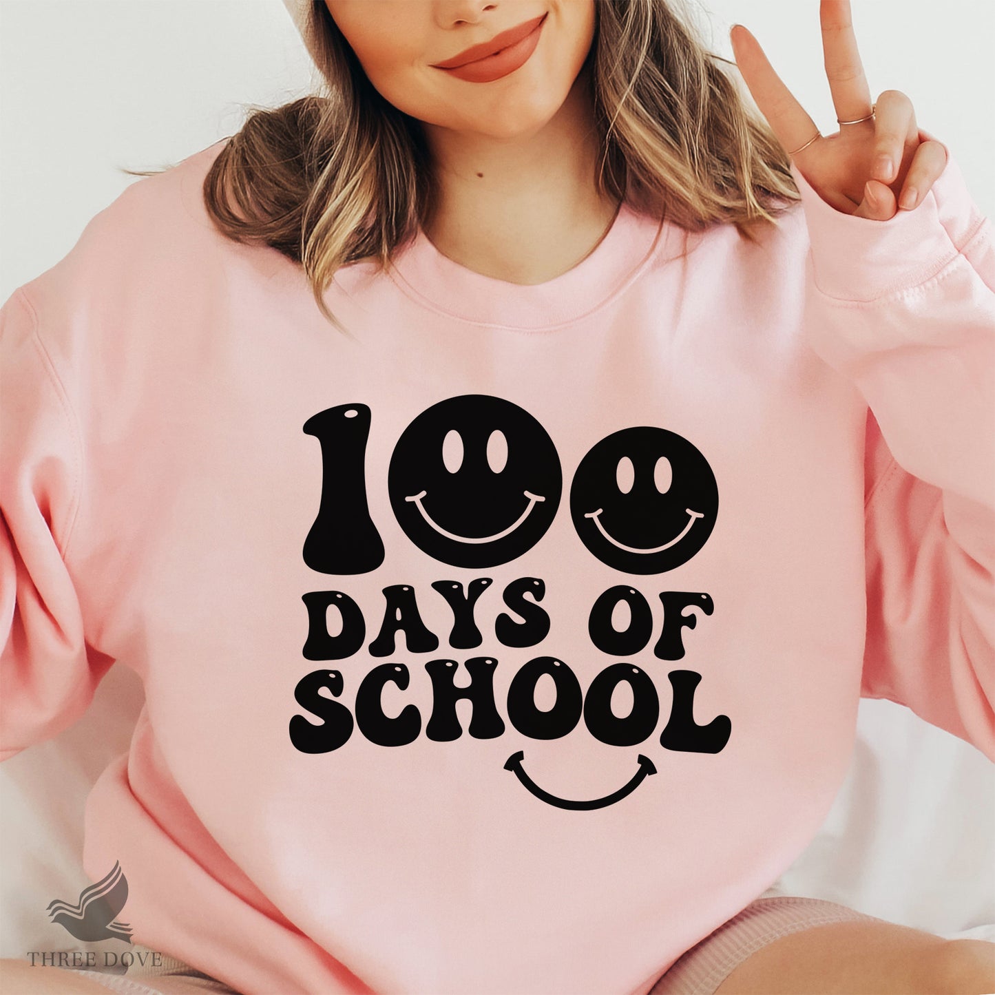 100 days of school retro wavy svg